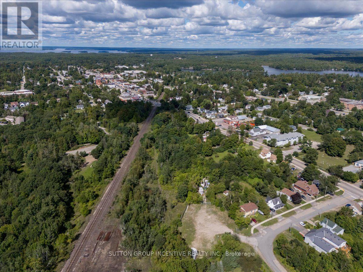 200 Nelson Street, Gravenhurst, Ontario  P1P 1K7 - Photo 4 - X13767042
