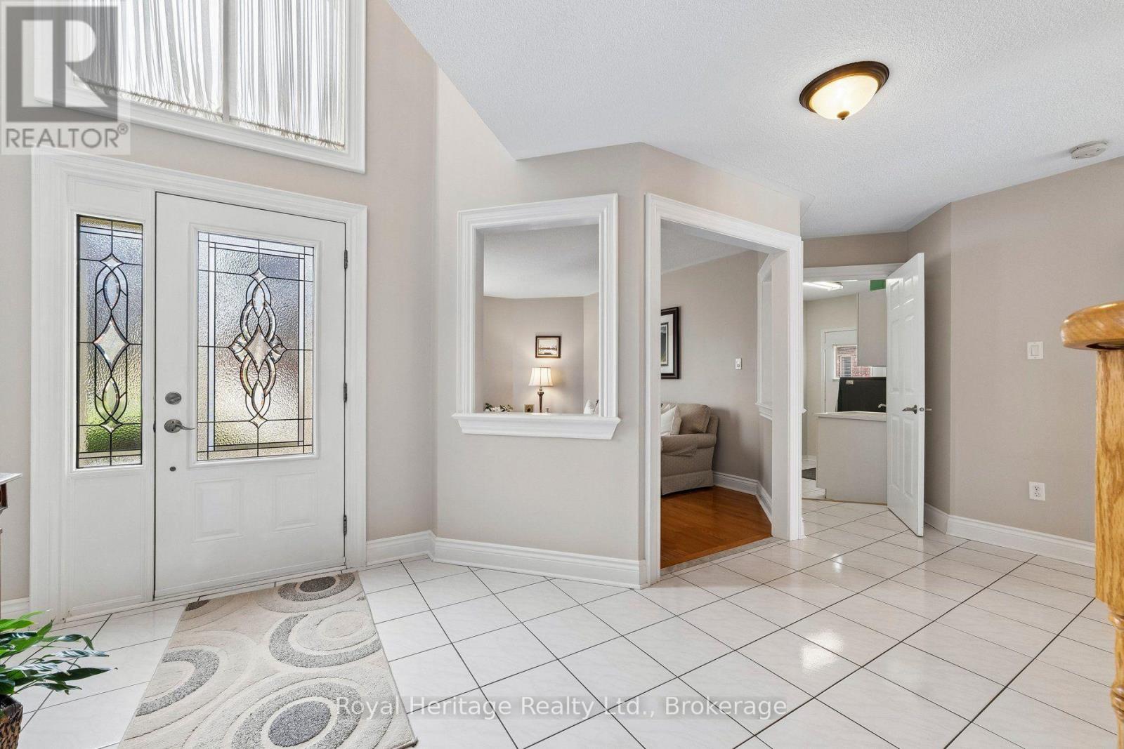 41 Winterberry Drive, Whitby, Ontario  L1R 1Z2 - Photo 7 - E13767746