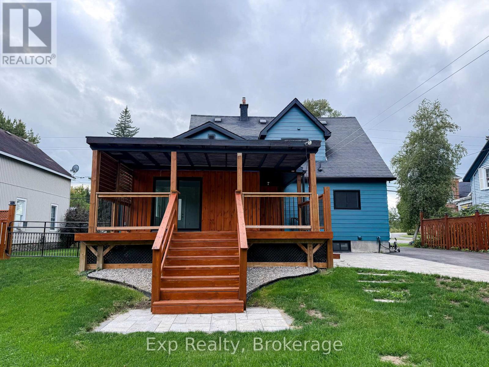 508 Ashley Street, Belleville (Thurlow Ward), Ontario  K0K 2B0 - Photo 2 - X13767552