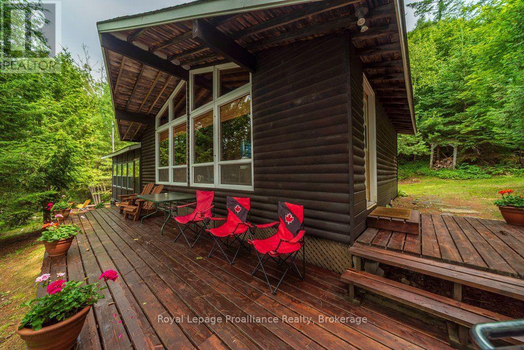 1021 BLUE JAY LANE, frontenac (frontenac north), Ontario