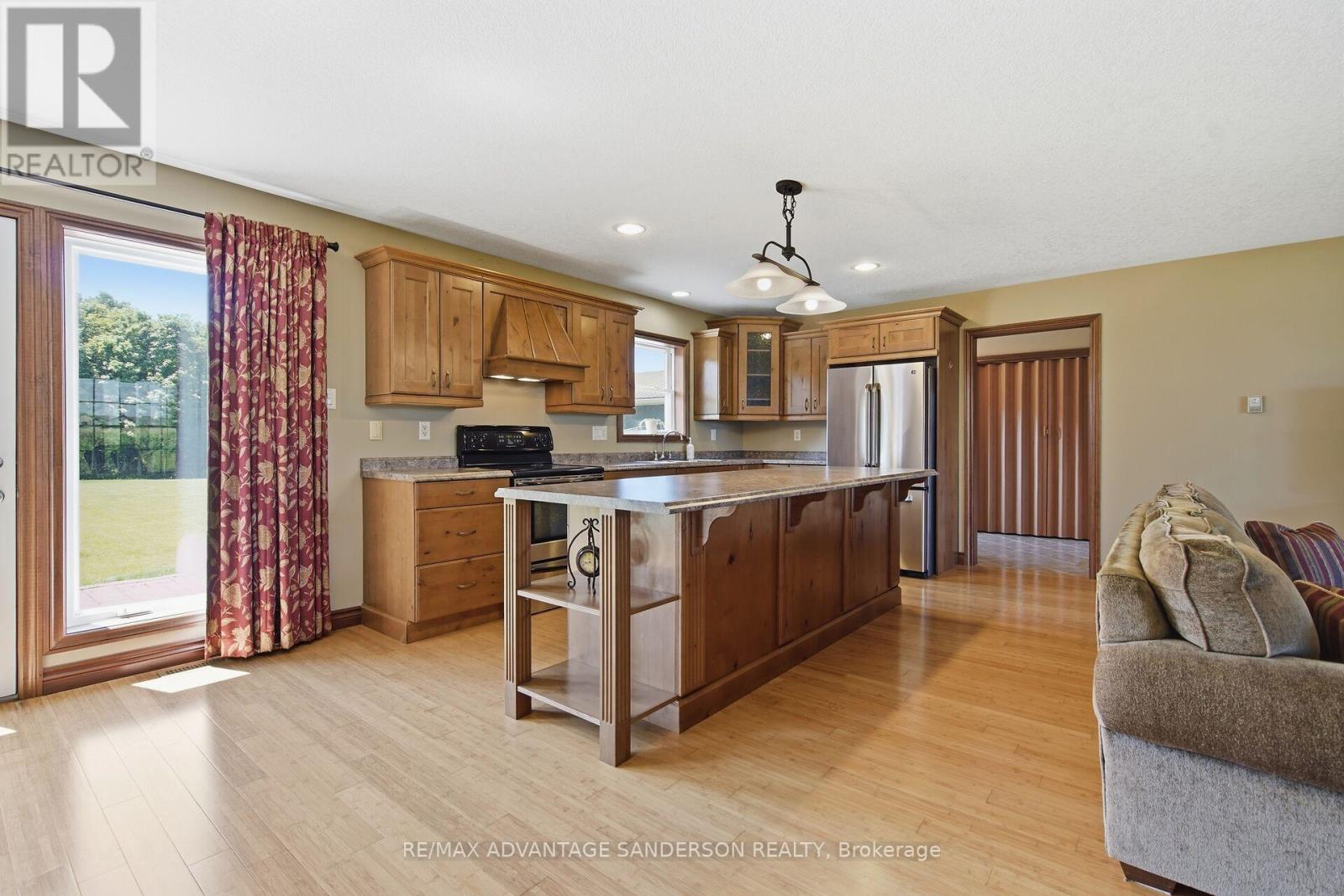 14677 Ten Mile Road, Middlesex Centre, Ontario  N0M 2A0 - Photo 30 - X13767704