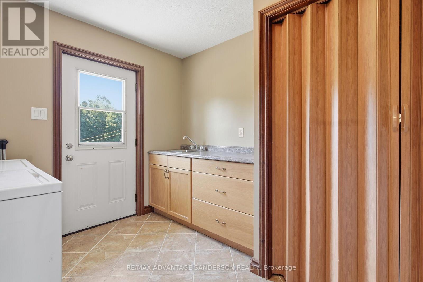 14677 Ten Mile Road, Middlesex Centre, Ontario  N0M 2A0 - Photo 44 - X13767704