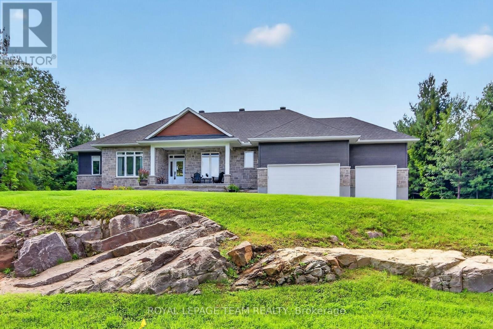143 RAYMOND LUHTA CRESCENT, McNab/Braeside, Ontario