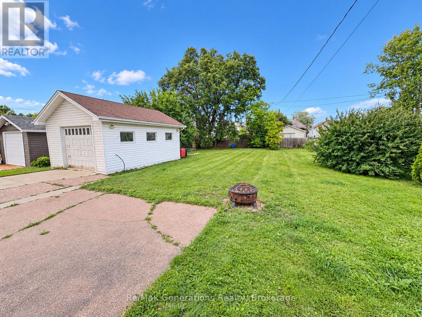251 Francis Street W, Thunder Bay, Ontario  P7C 4C1 - Photo 21 - X13767656