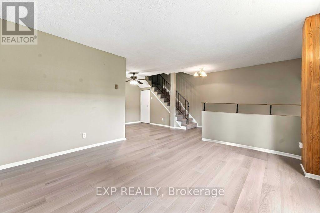 30a - 30a Woodvale Green, Ottawa, Ontario  K2G 4H4 - Photo 11 - X13767788