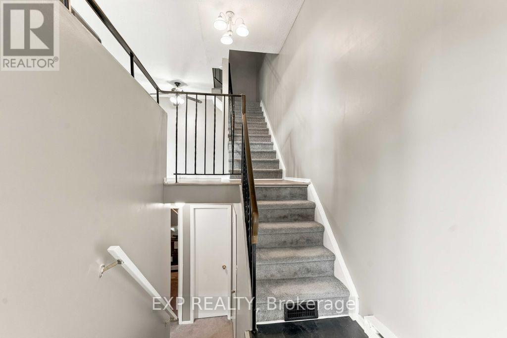 30a - 30a Woodvale Green, Ottawa, Ontario  K2G 4H4 - Photo 6 - X13767788