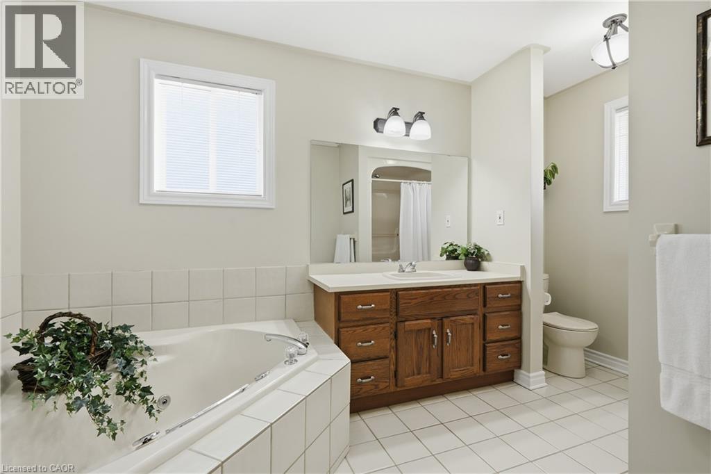 12 Harvest Oak Drive, Welland, Ontario  L3C 6Z1 - Photo 28 - 40862151
