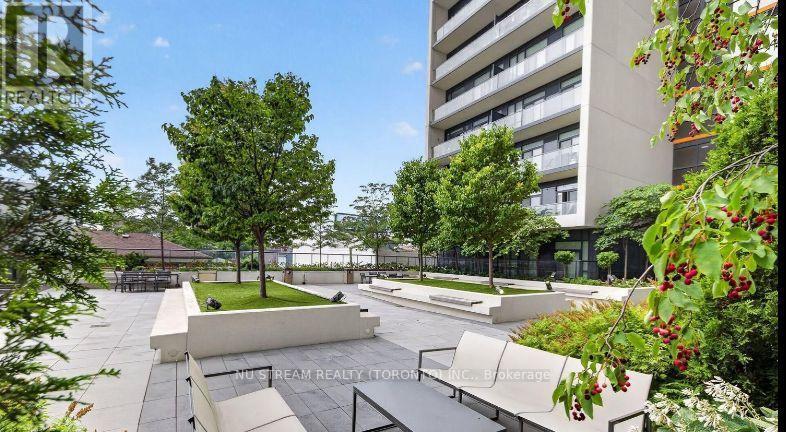 810 - 1603 Eglinton Avenue W, Toronto, Ontario  M6E 0A1 - Photo 11 - C13767568
