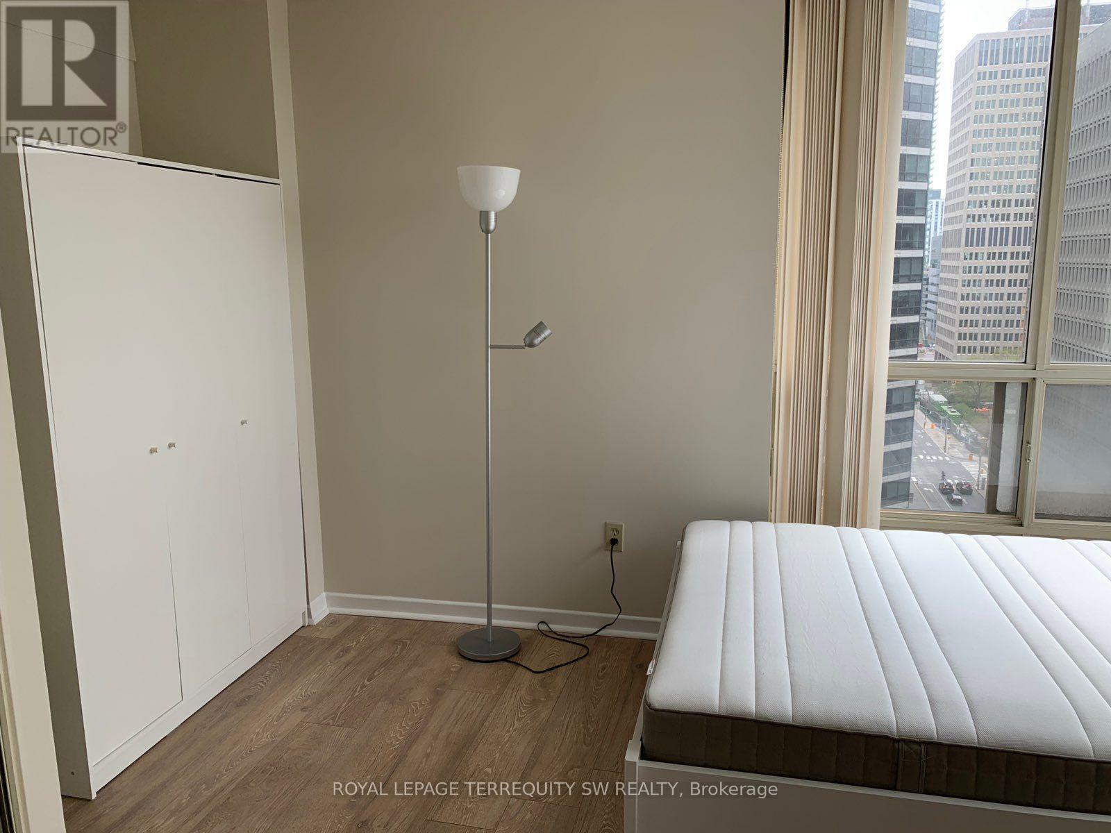 1212c - 44 St. Joseph Street, Toronto, Ontario  M4Y 2W4 - Photo 11 - C13767586