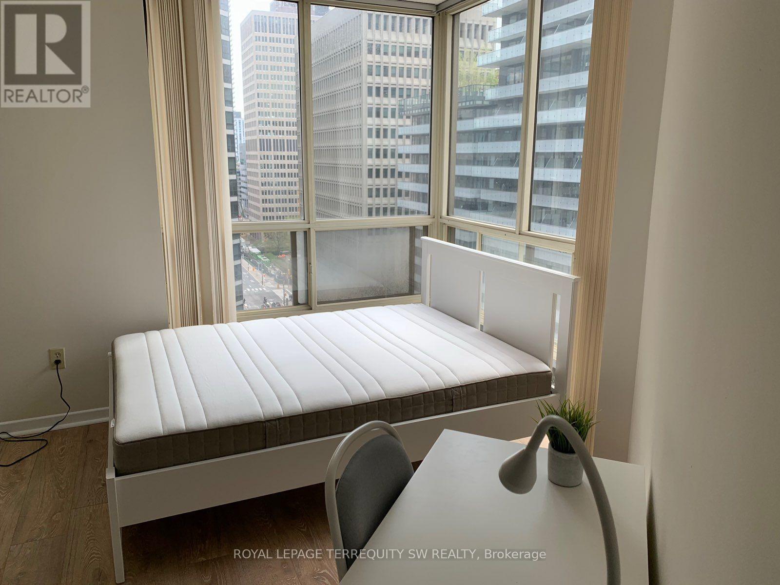 1212c - 44 St. Joseph Street, Toronto, Ontario  M4Y 2W4 - Photo 12 - C13767586