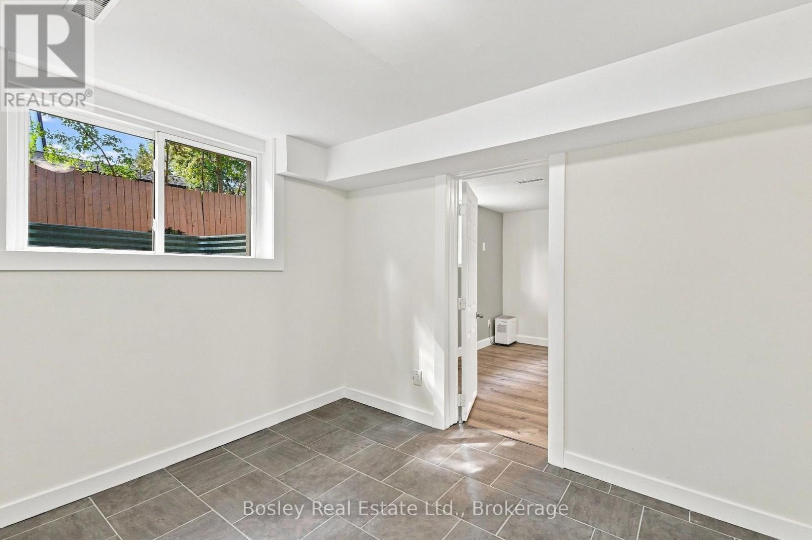 4 Griffin Road, Collingwood, Ontario  L9Y 4B8 - Photo 31 - S13767662