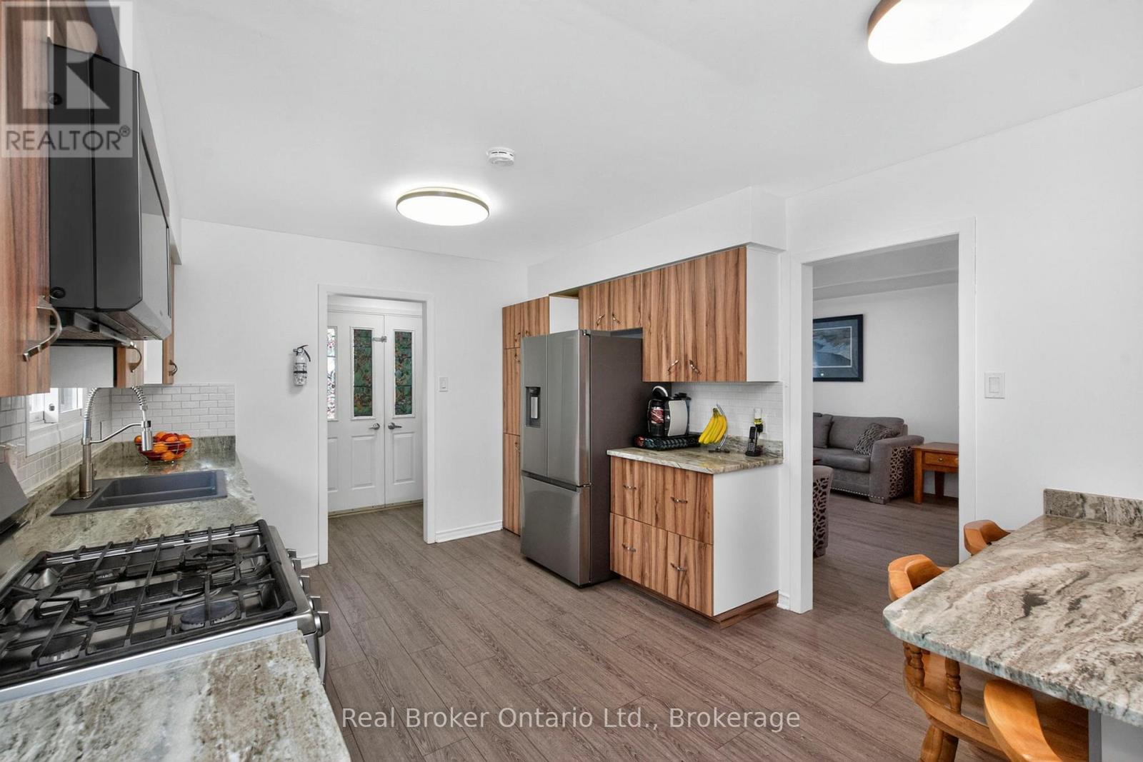 647 Manly Street, Midland, Ontario  L4R 3G7 - Photo 13 - S13767682