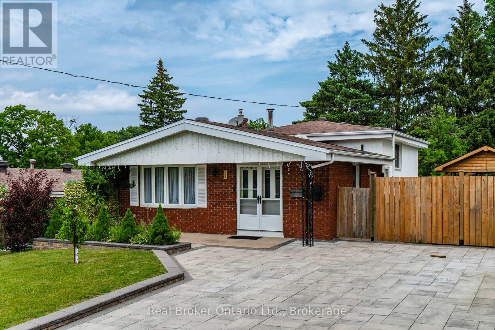 647 Manly Street, Midland, Ontario  L4R 3G7 - Photo 3 - S13767682