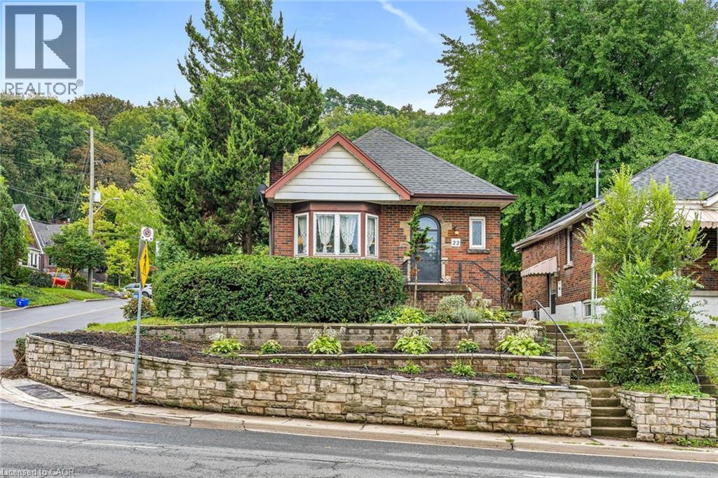 22 ARKLEDUN Avenue, Hamilton, Ontario