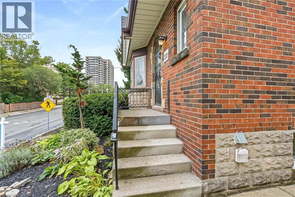 22 Arkledun Avenue, Hamilton, Ontario  L8N 2H7 - Photo 5 - 40862213