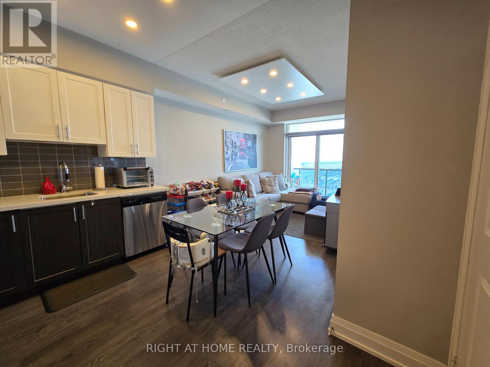 Lph03 - 3600 Highway 7 Road, Vaughan, Ontario  L4L 0G7 - Photo 4 - N13767774