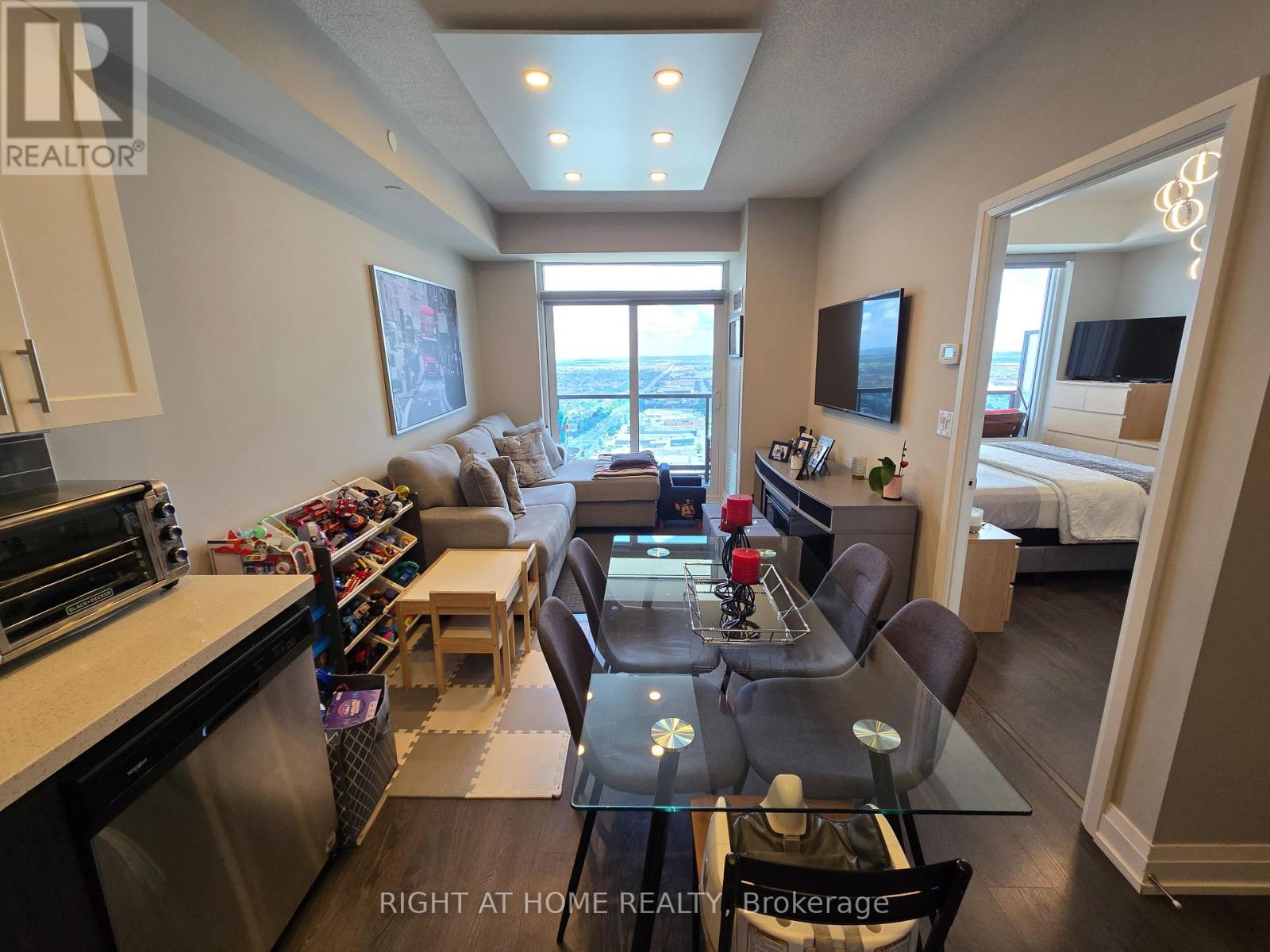 Lph03 - 3600 Highway 7 Road, Vaughan, Ontario  L4L 0G7 - Photo 5 - N13767774