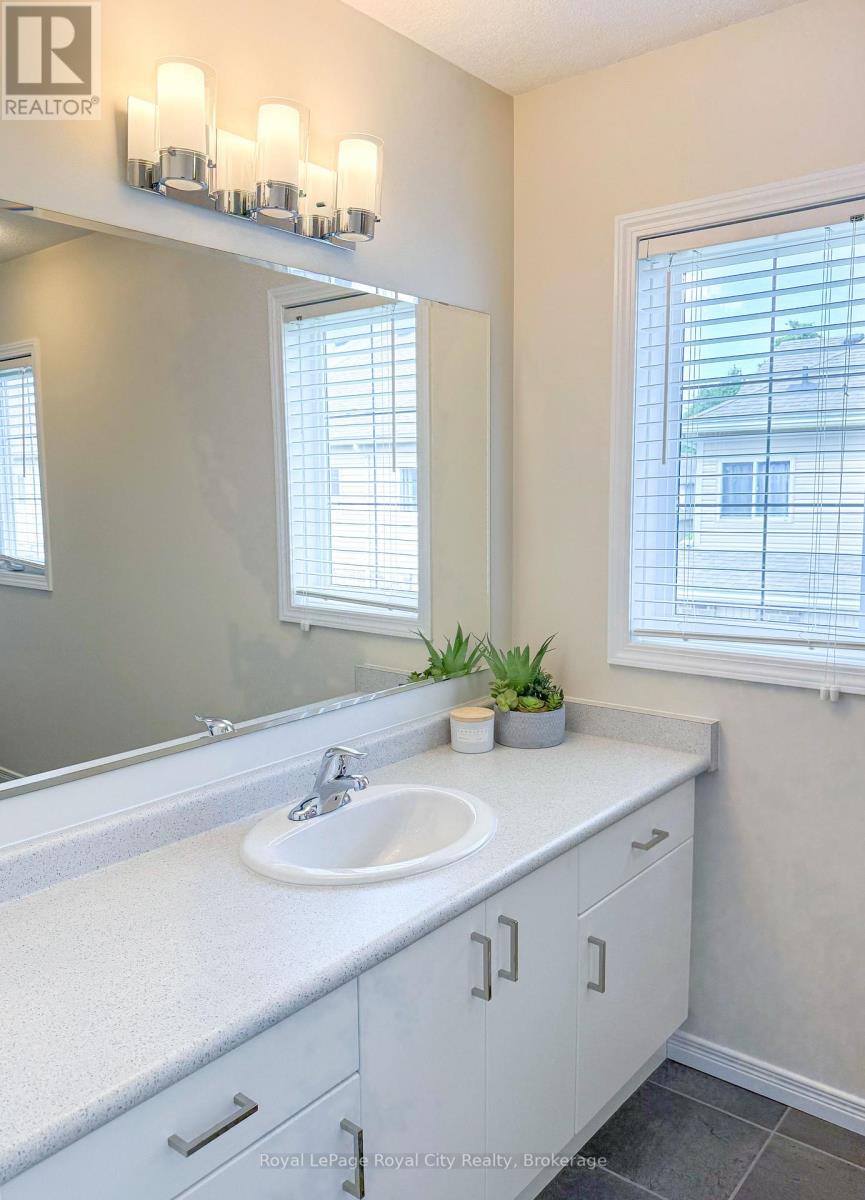 50 Machado Street, Kitchener, Ontario  N2R 0C2 - Photo 18 - X13767592