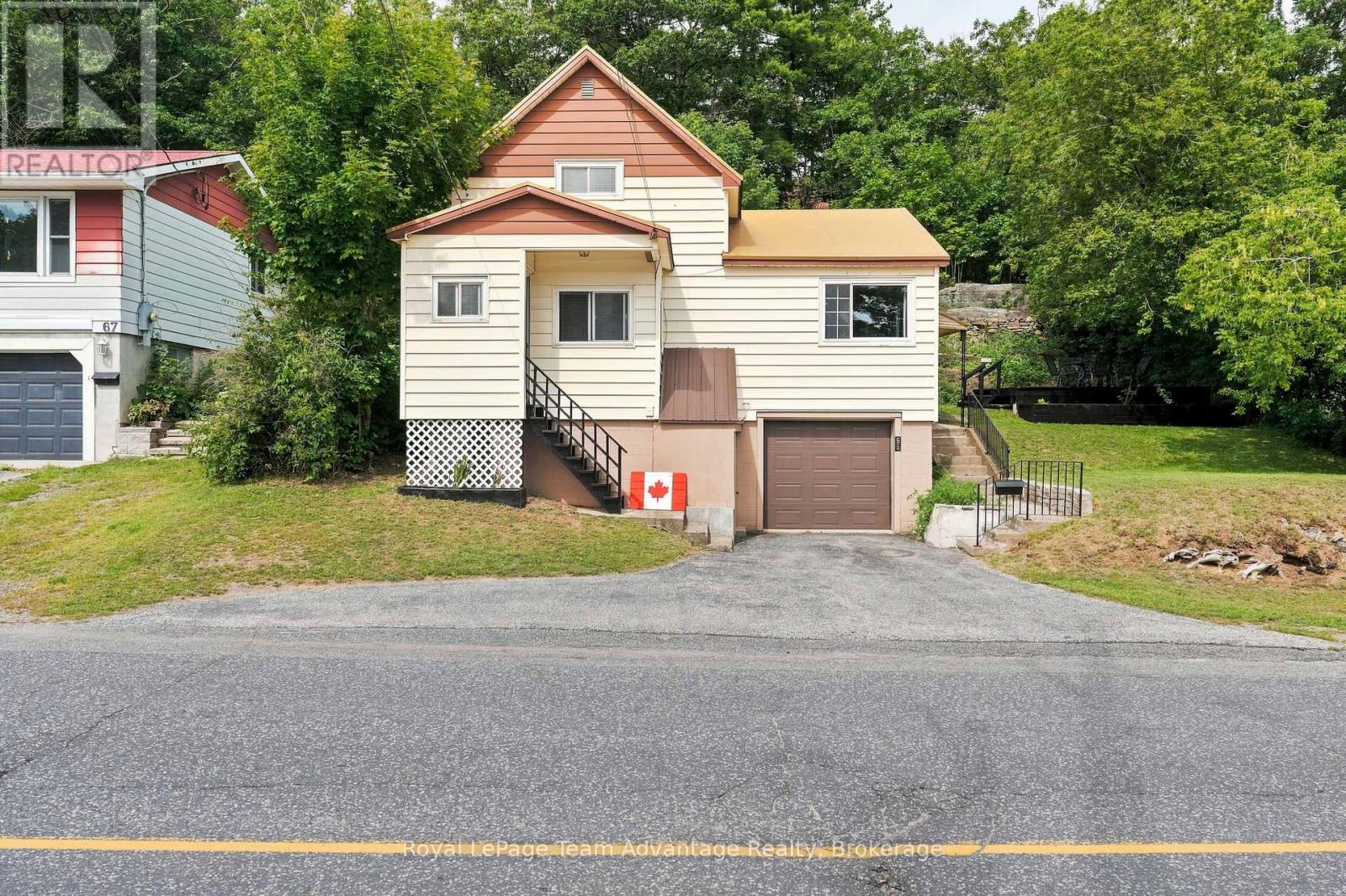 65 ISABELLA STREET, Parry Sound, Ontario