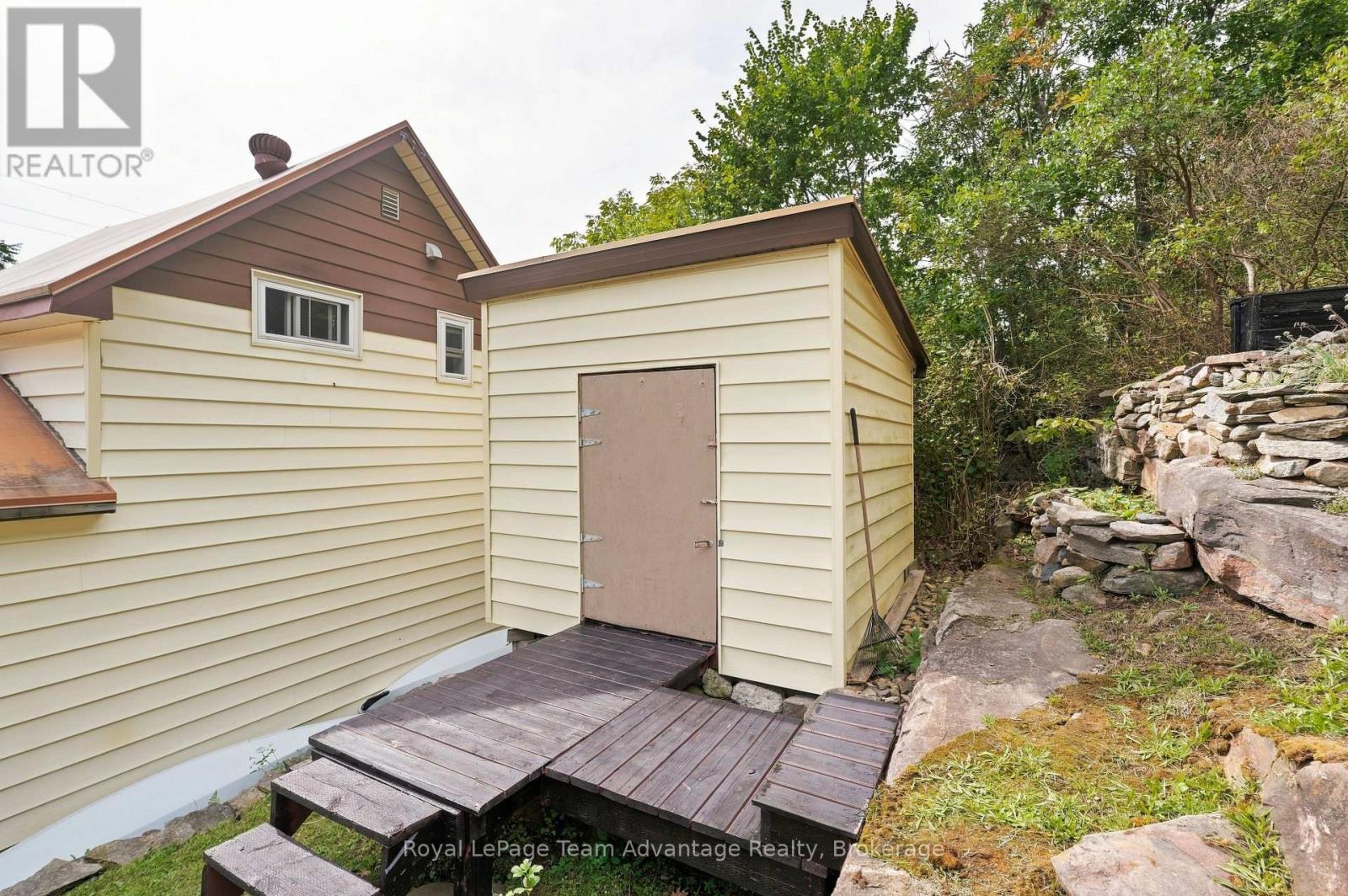 65 Isabella Street, Parry Sound, Ontario P2A 1M6 - Photo 25 - X13767728