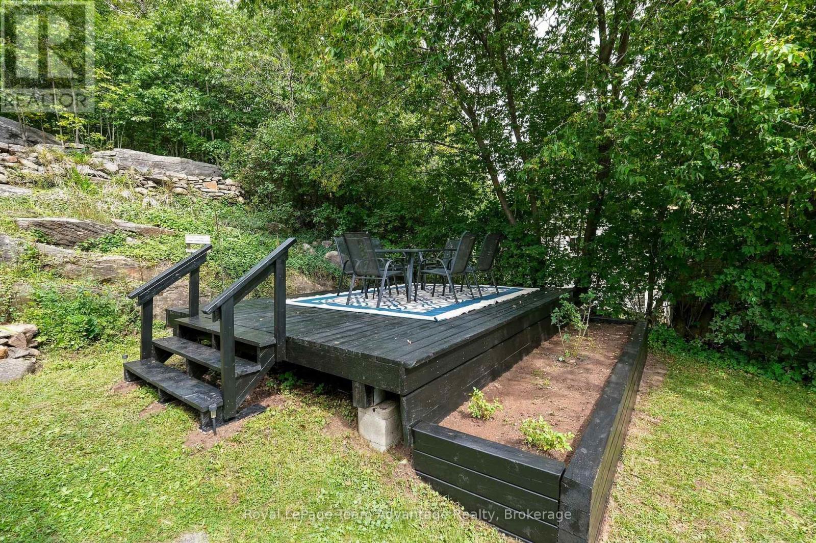 65 Isabella Street, Parry Sound, Ontario P2A 1M6 - Photo 32 - X13767728