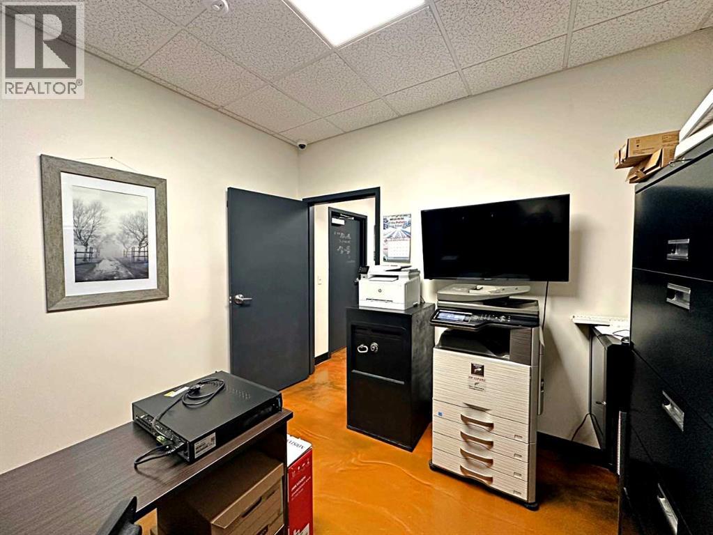 105, 9904 Franklin Avenue, Fort Mcmurray, Alberta  T9H 2K5 - Photo 22 - A2274589