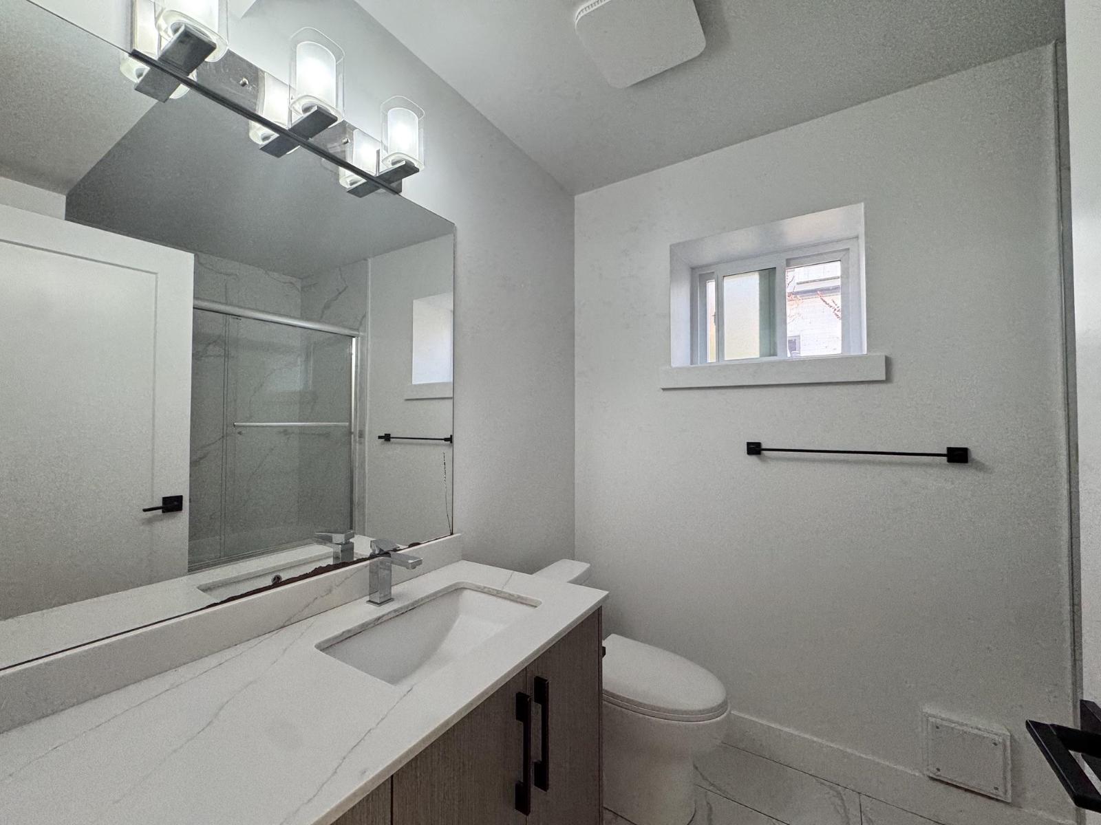 Basement Rental 16794 20a Avenue, Surrey, British Columbia  V3Z 1H1 - Photo 6 - R3163894