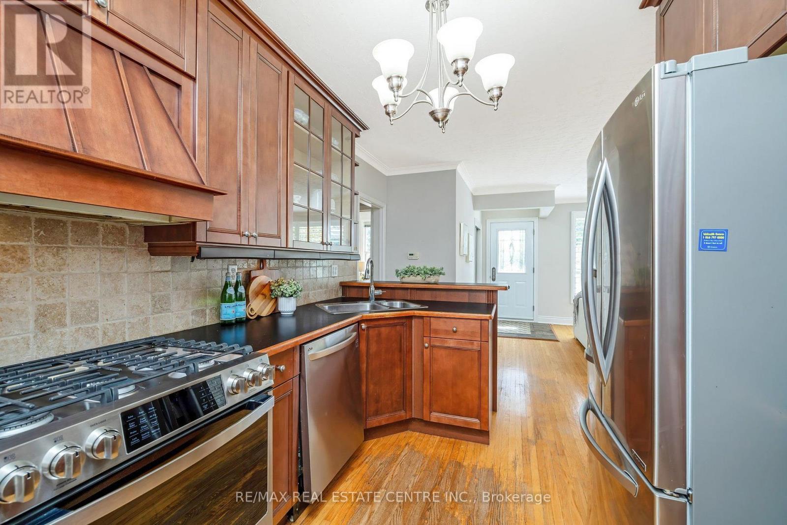408 Kingsleigh Court, Milton, Ontario  L9T 1X7 - Photo 16 - W13767778