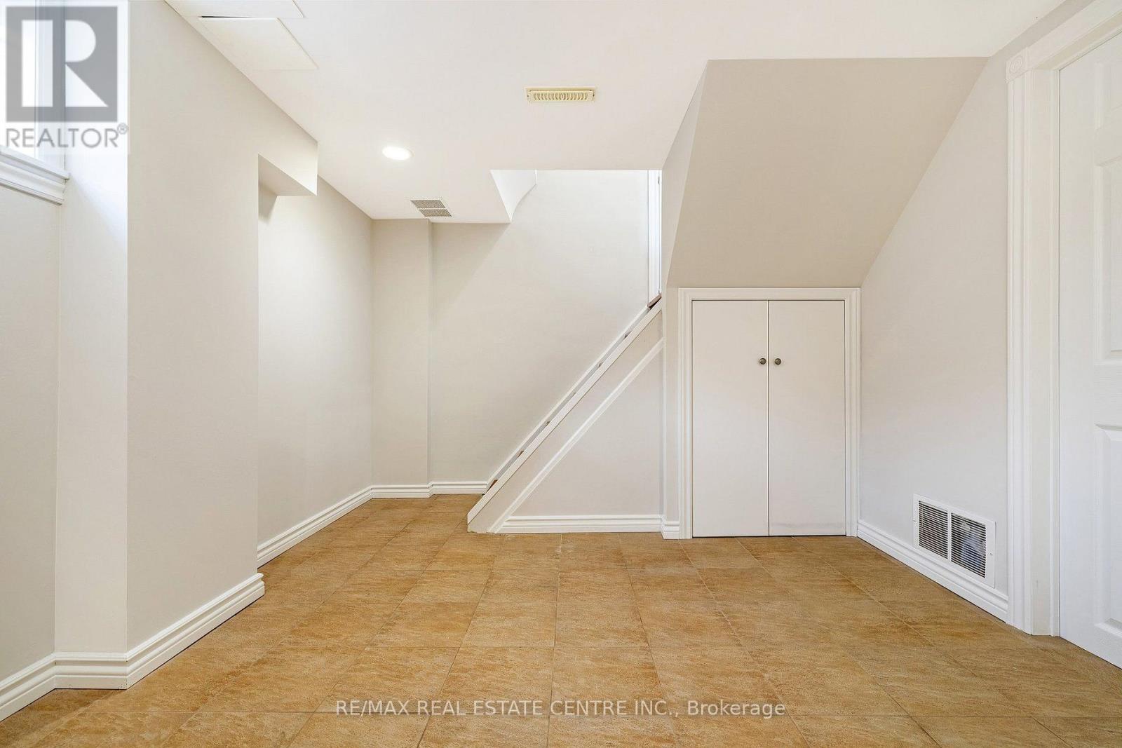 408 Kingsleigh Court, Milton, Ontario  L9T 1X7 - Photo 25 - W13767778