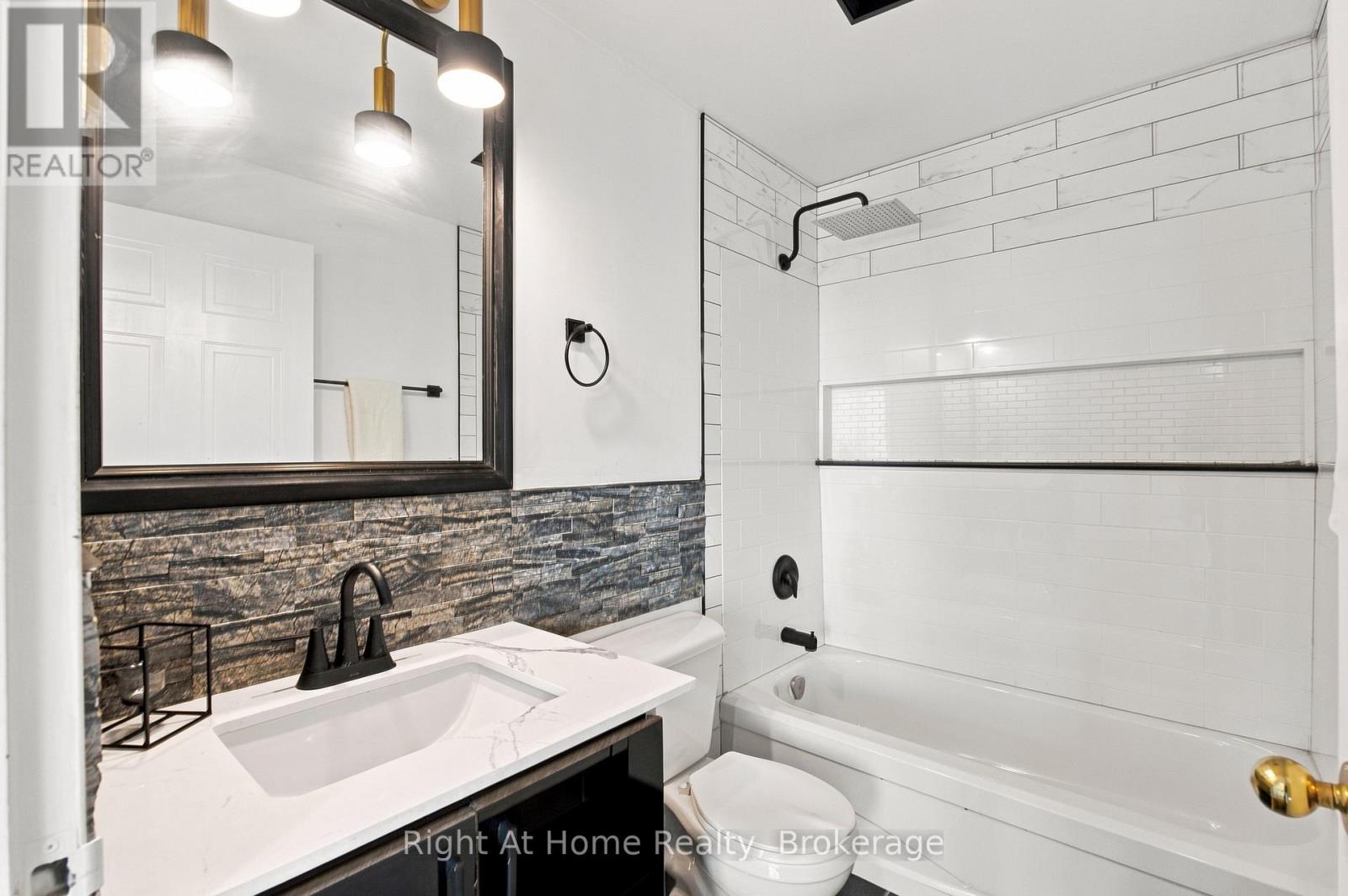 1215 - 11753 Sheppard Avenue E, Toronto (Rouge), Ontario  M1B 5M3 - Photo 35 - E13645460