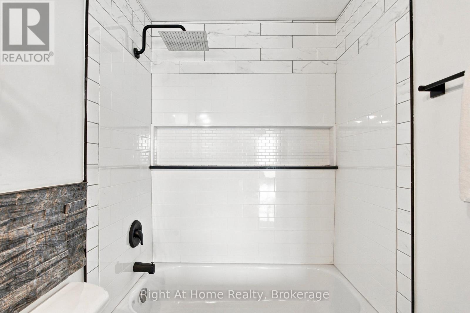 1215 - 11753 Sheppard Avenue E, Toronto (Rouge), Ontario  M1B 5M3 - Photo 36 - E13645460