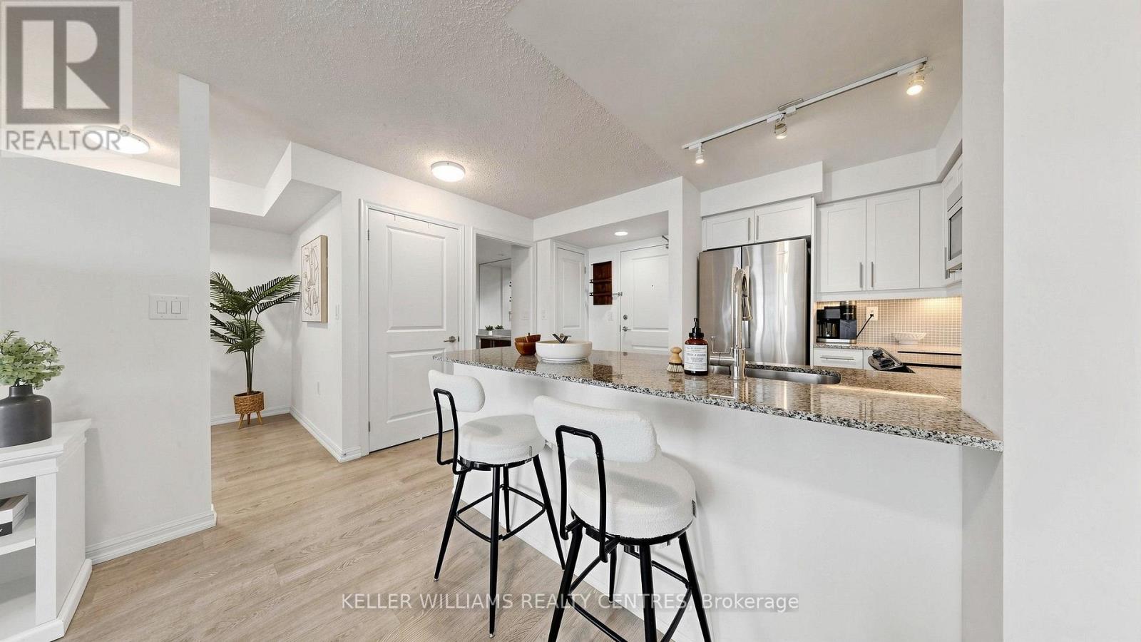 1006 - 125 Western Battery Road, Toronto, Ontario  M6K 3R8 - Photo 6 - C13767526