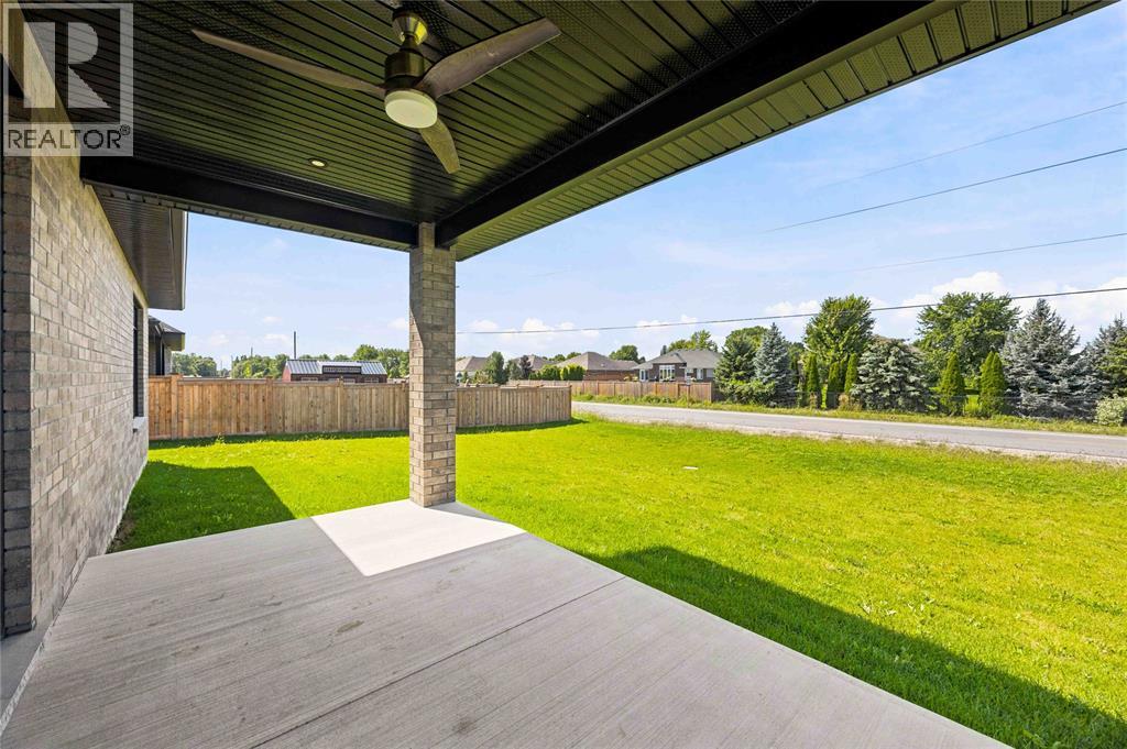 6927 Shoreside Drive, Plympton-Wyoming, Ontario  N0N 1E0 - Photo 50 - 26009038