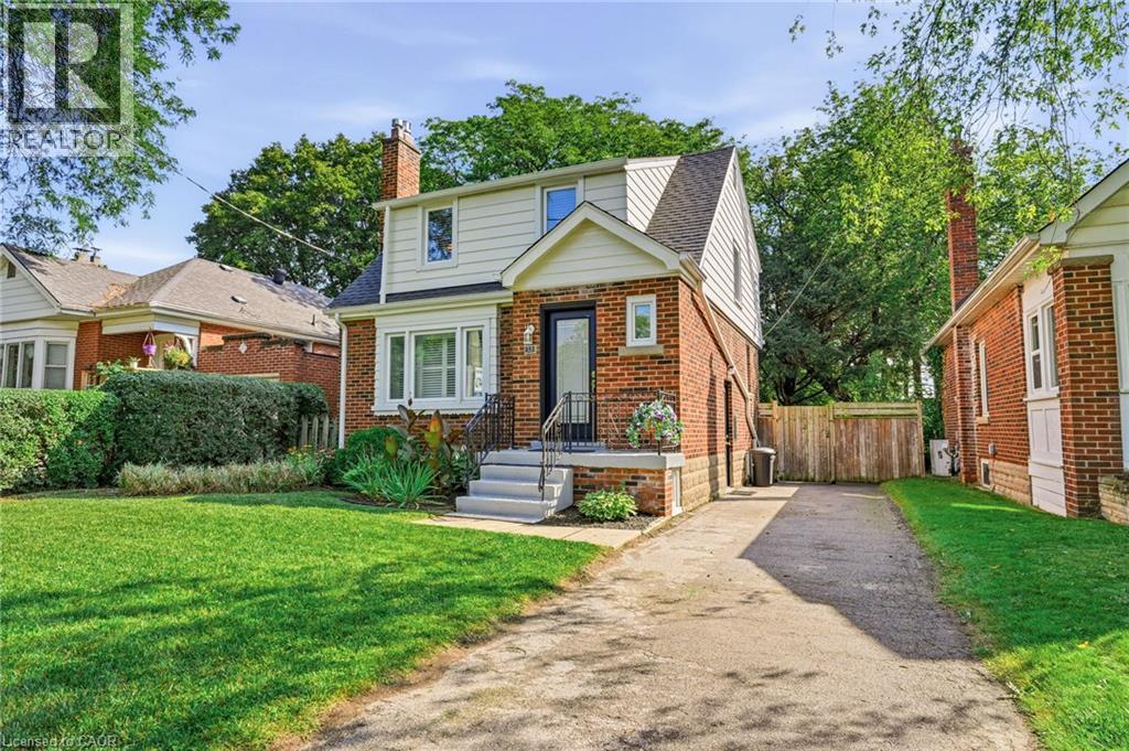13 ALLAN Avenue, Hamilton, Ontario