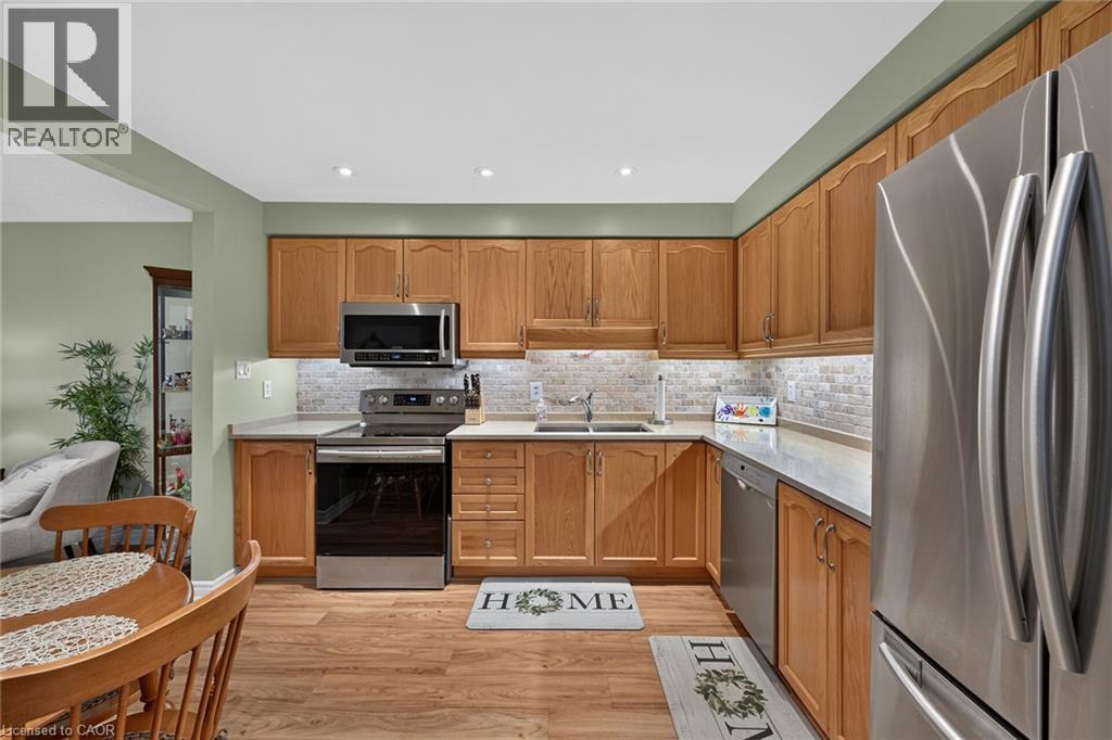 30 Braemar Avenue Unit# 22, Caledonia, Ontario  N3W 2M1 - Photo 12 - 40861634