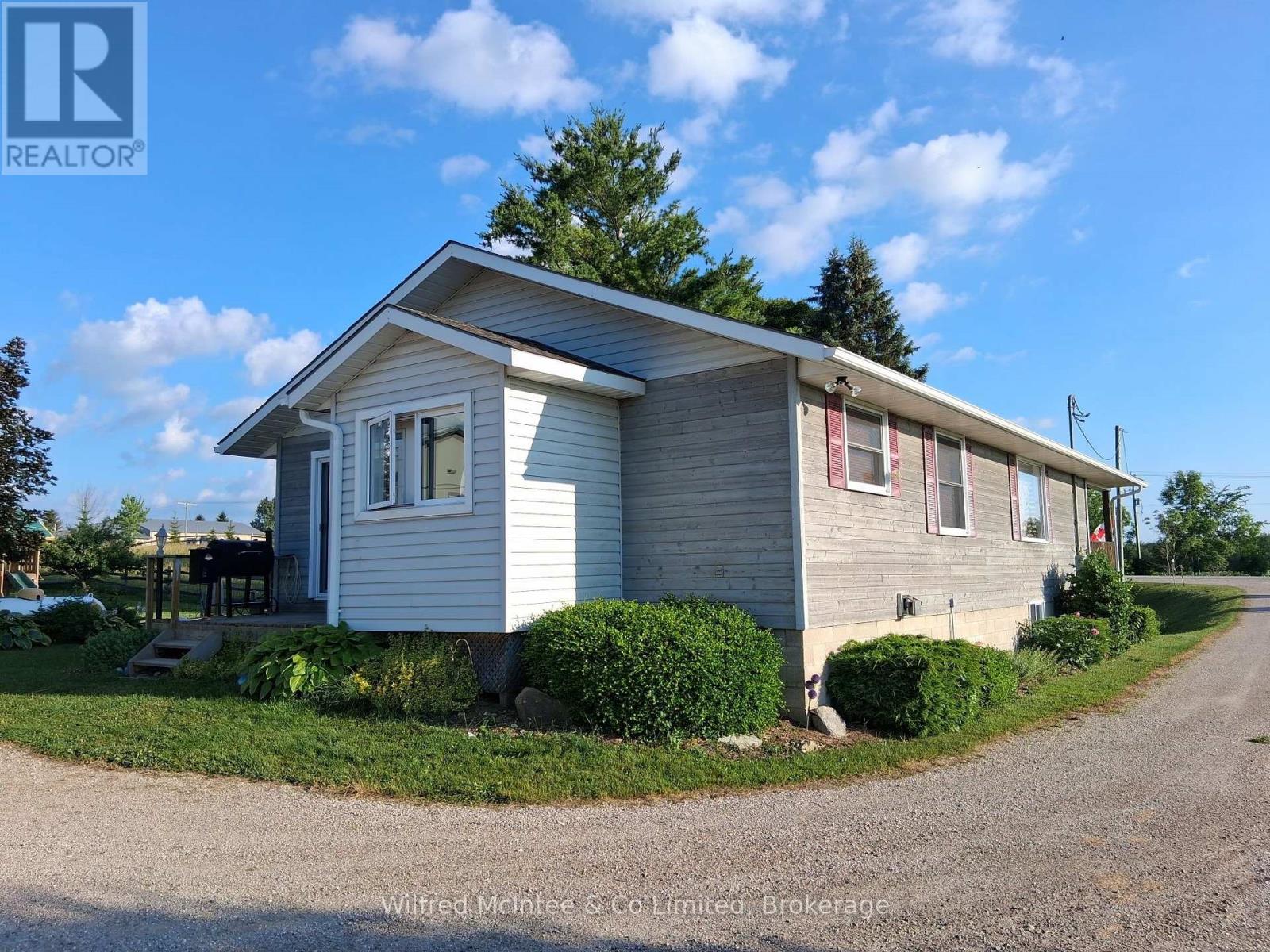 932 Bruce  86 Road, Huron-Kinloss, Ontario  N0G 2H0 - Photo 2 - X13538056