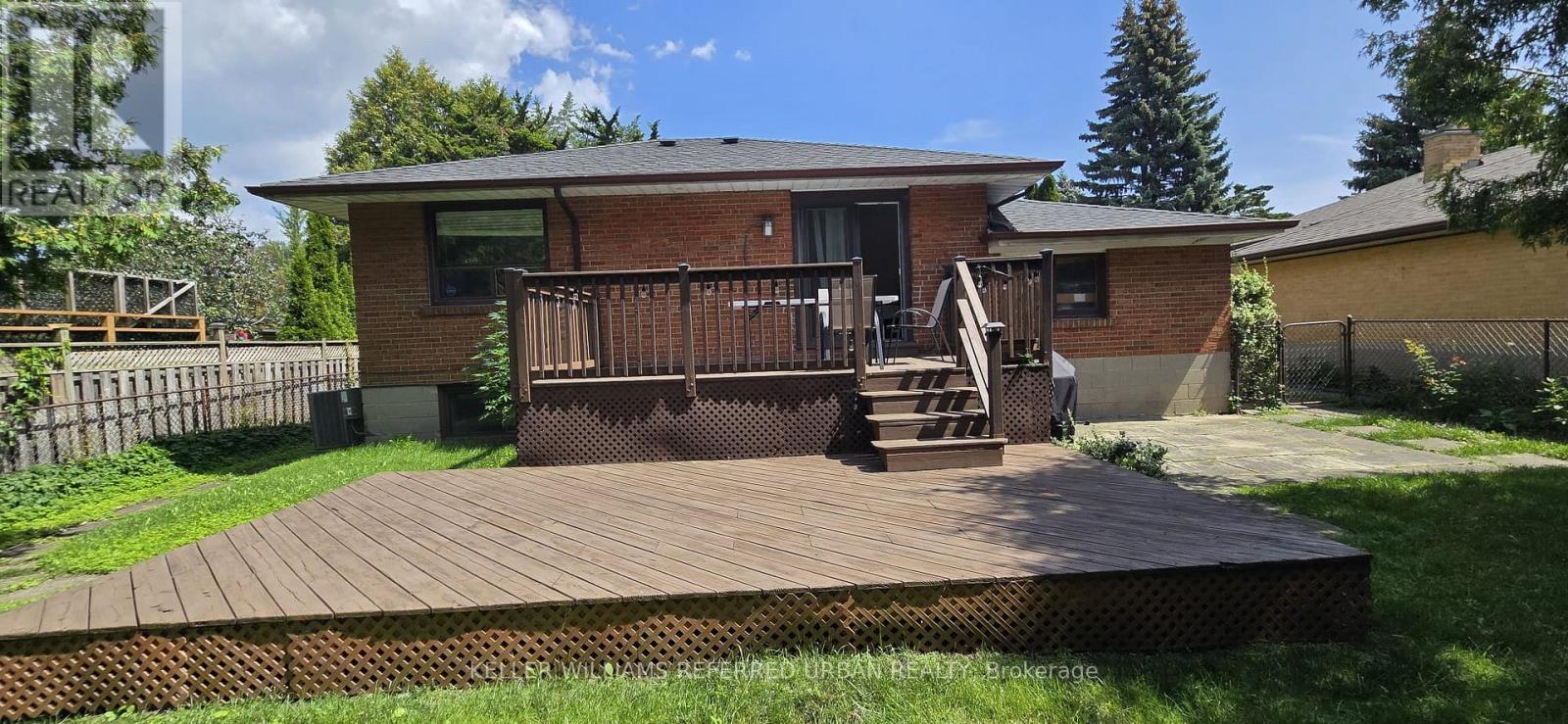 Main - 49 Halkin Crescent, Toronto, Ontario  M4A 1M8 - Photo 31 - C13746252