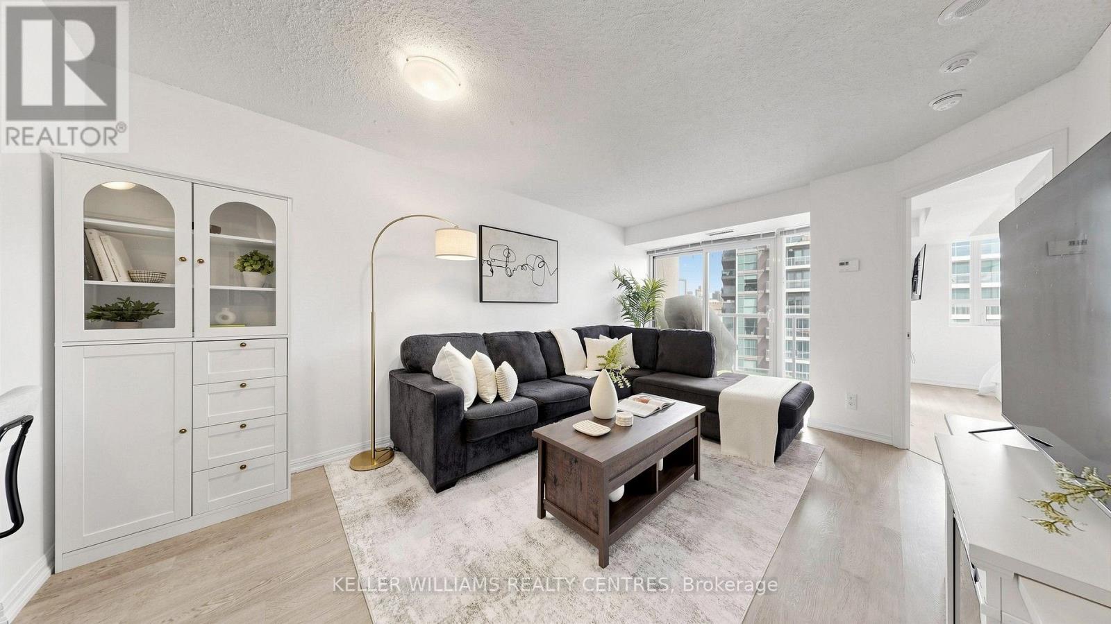 1006 - 125 WESTERN BATTERY ROAD, Toronto, Ontario