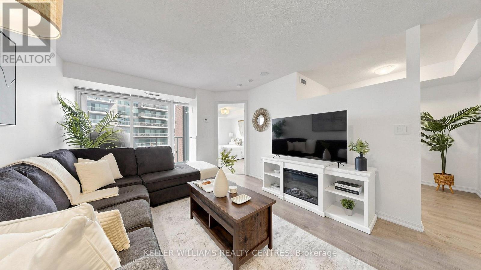 1006 - 125 Western Battery Road, Toronto, Ontario  M6K 3R8 - Photo 2 - C13767526