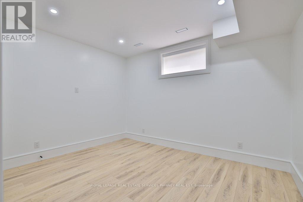 1143 Kane Road, Mississauga, Ontario  L5H 2M2 - Photo 37 - W13588914