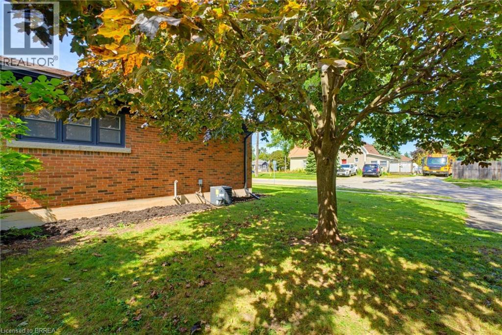 177 North Park Street, Brantford, Ontario  N3R 4K7 - Photo 42 - 40860894