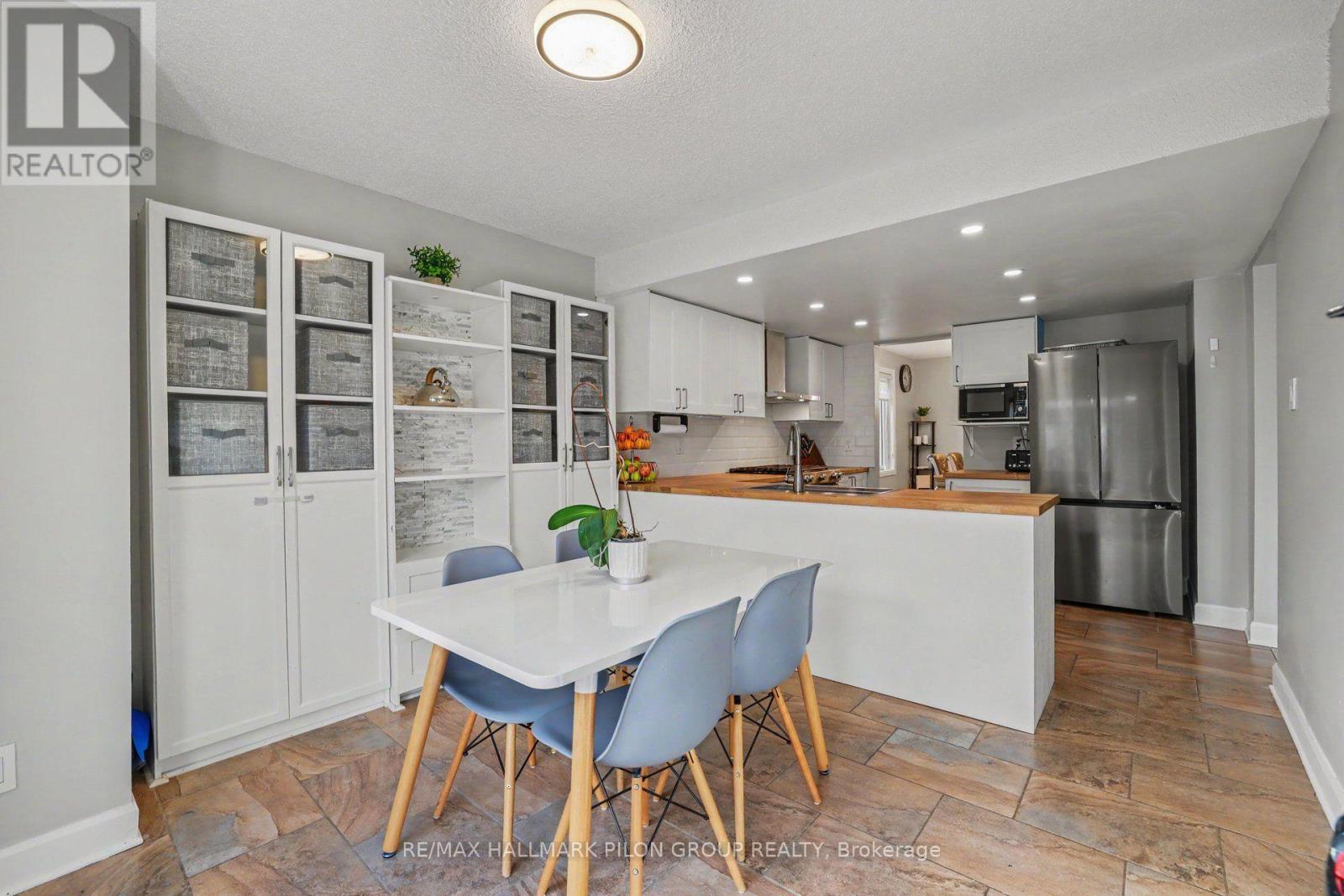 1689 Champneuf Drive, Ottawa, Ontario  K1C 4V1 - Photo 7 - X13767820