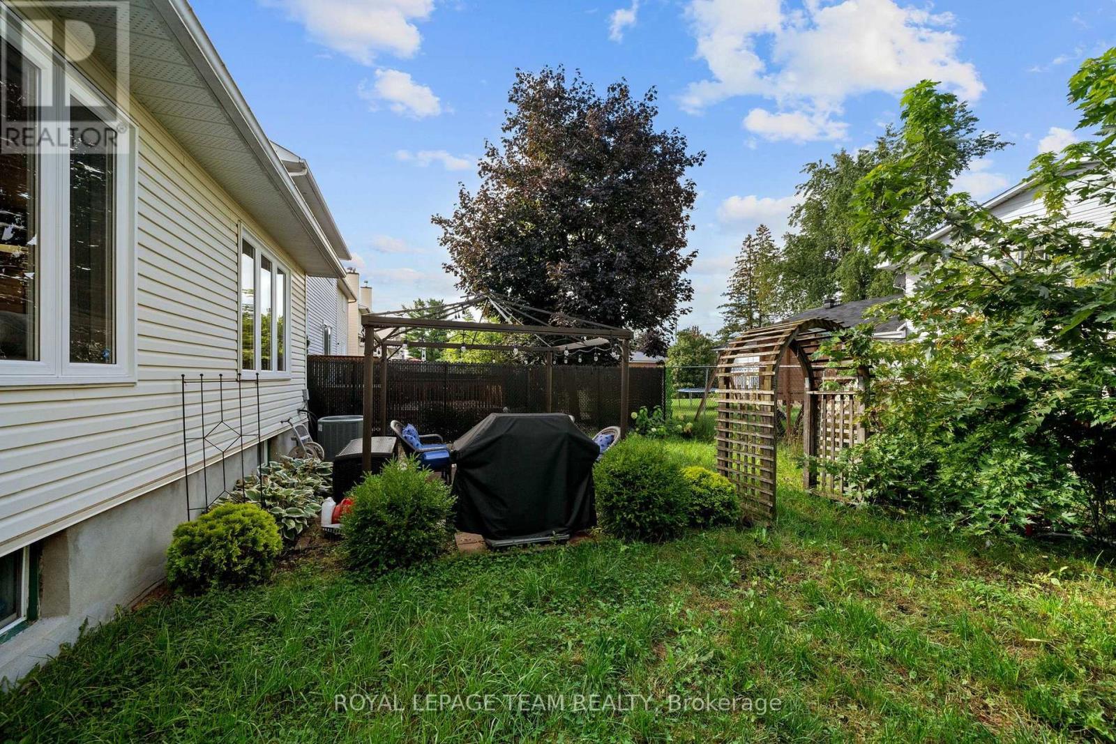 6524 Tooney Drive, Ottawa, Ontario  K1C 7H1 - Photo 48 - X13767832