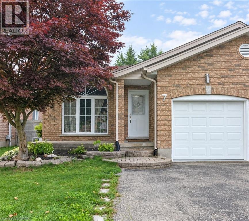 7 Briarfield Street, Kitchener, Ontario  N2A 4B6 - Photo 2 - 40861544