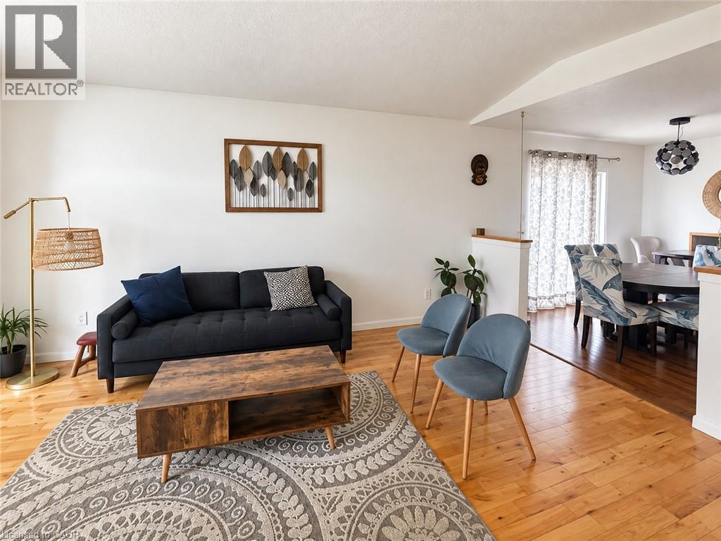 7 Briarfield Street, Kitchener, Ontario  N2A 4B6 - Photo 4 - 40861544