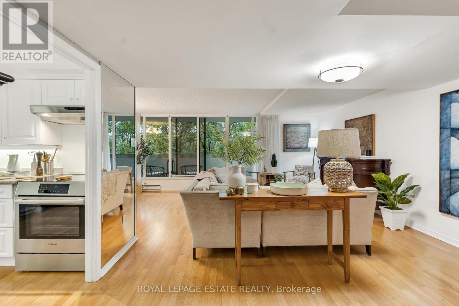 210 - 360 Bloor Street E, Toronto (Rosedale-Moore Park), Ontario  M4W 3M3 - Photo 2 - C13767842