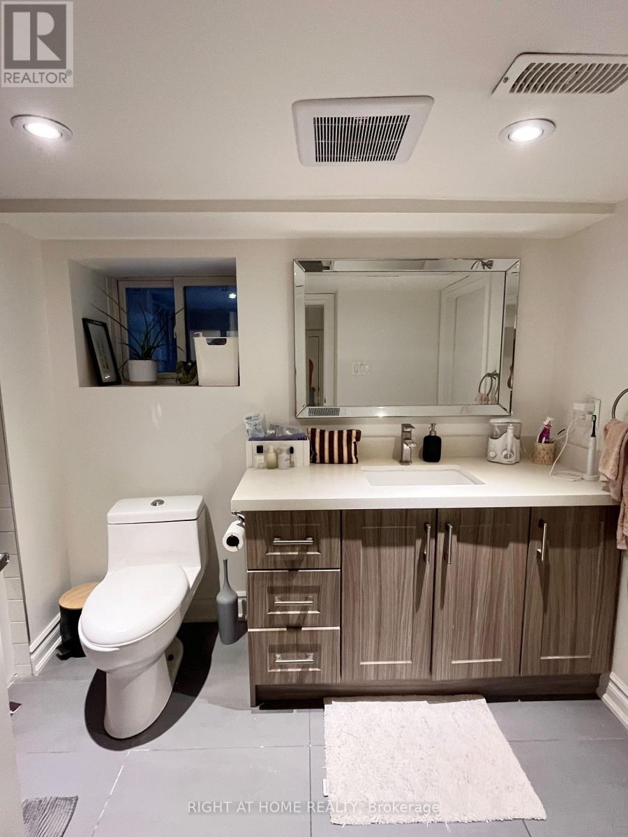 Unit 1 - 430 Brock Avenue, Toronto, Ontario  M6H 3N3 - Photo 12 - C13767918