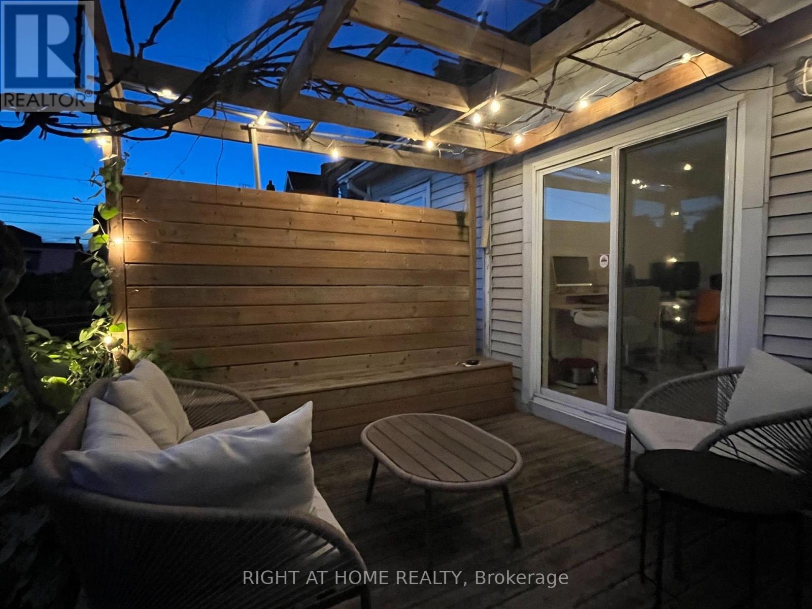 Unit 1 - 430 Brock Avenue, Toronto, Ontario  M6H 3N3 - Photo 15 - C13767918