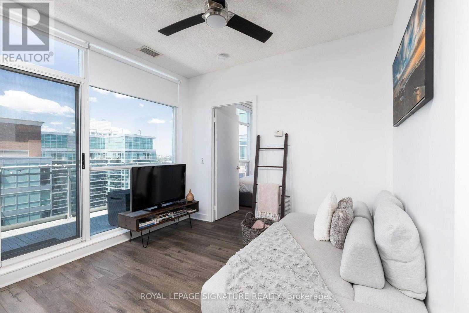 Uph11 - 80 Western Battery Road, Toronto, Ontario  M6K 3S1 - Photo 2 - C13767976