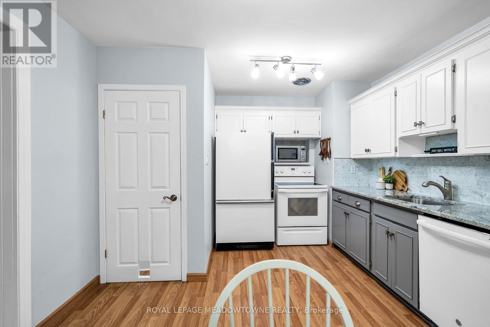 48 Garside Avenue, Whitby, Ontario  L1M 1A7 - Photo 14 - E13767858